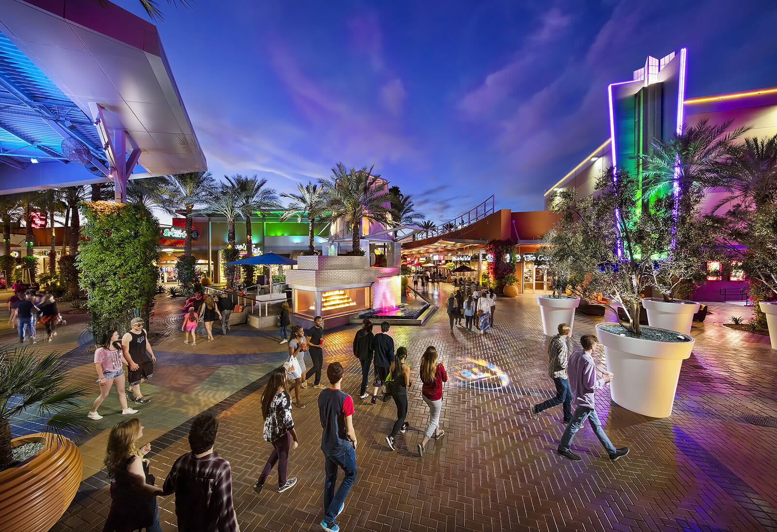 Tempe Marketplace shopping and dining in Tempe, AZ Architectural Photography by Michael Baxter, Baxter Imaging LLC