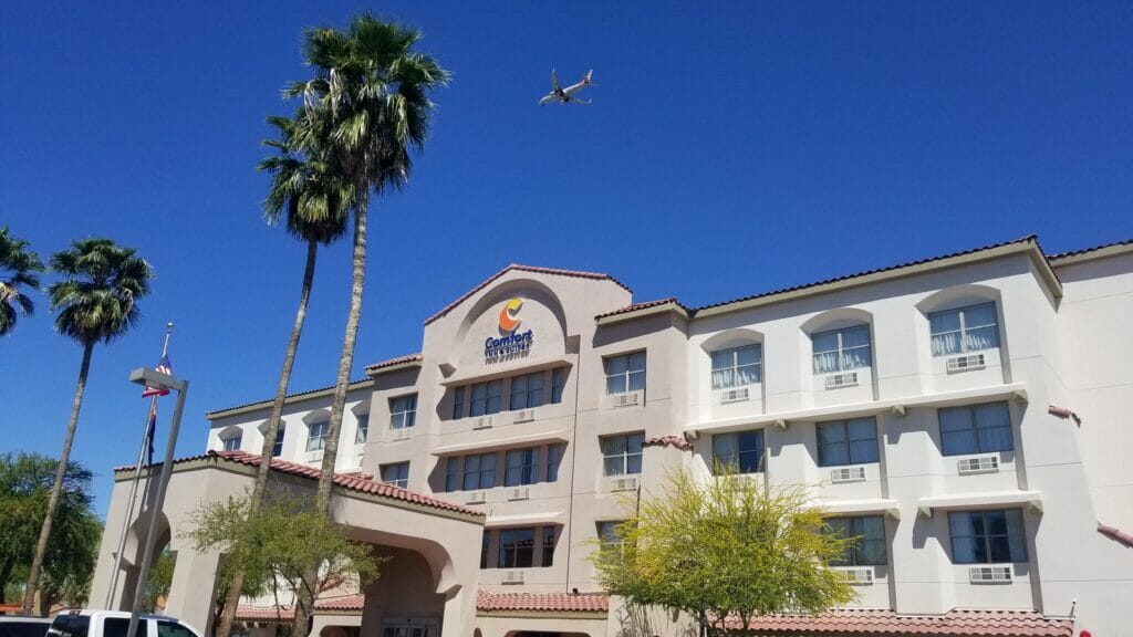 Comfort Inn Suites Tempe entrance