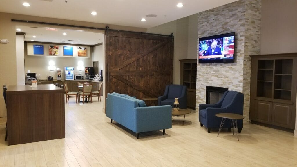 Comfort Inn Suites Tempe lobby