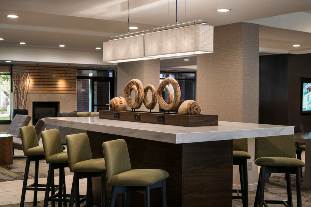 Courtyard Tempe Downtown Lobby Communal Table