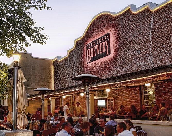 Four Peaks Brewing Co patio with people dining