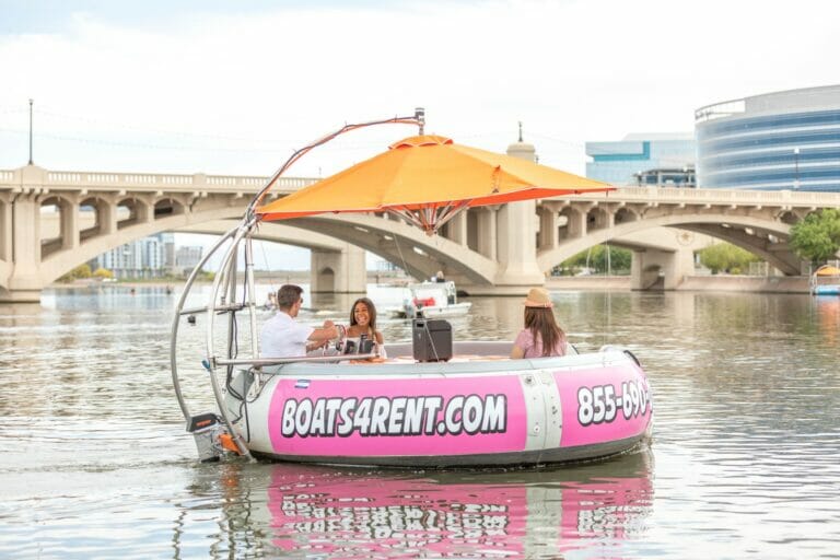 Your Guide To Tempe Town Lake