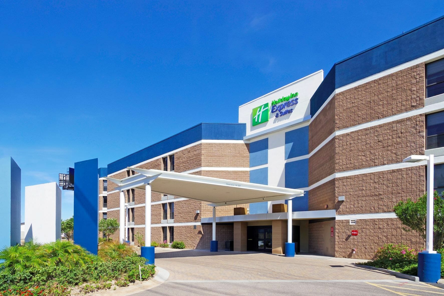 Holiday Inn Express & Suites Phoenix-Tempe