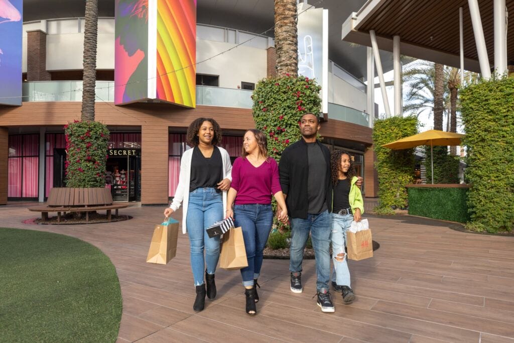 Holiday Shopping at Tempe Marketplace