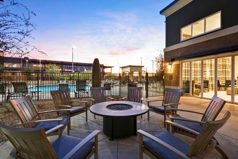 Homewood Suites Tempe Marketplace patio