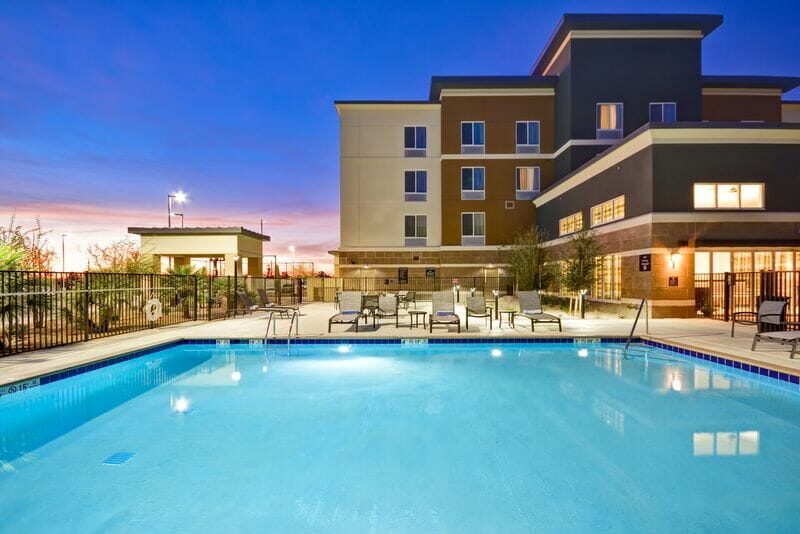 Homewood Suites Tempe Marketplace pool