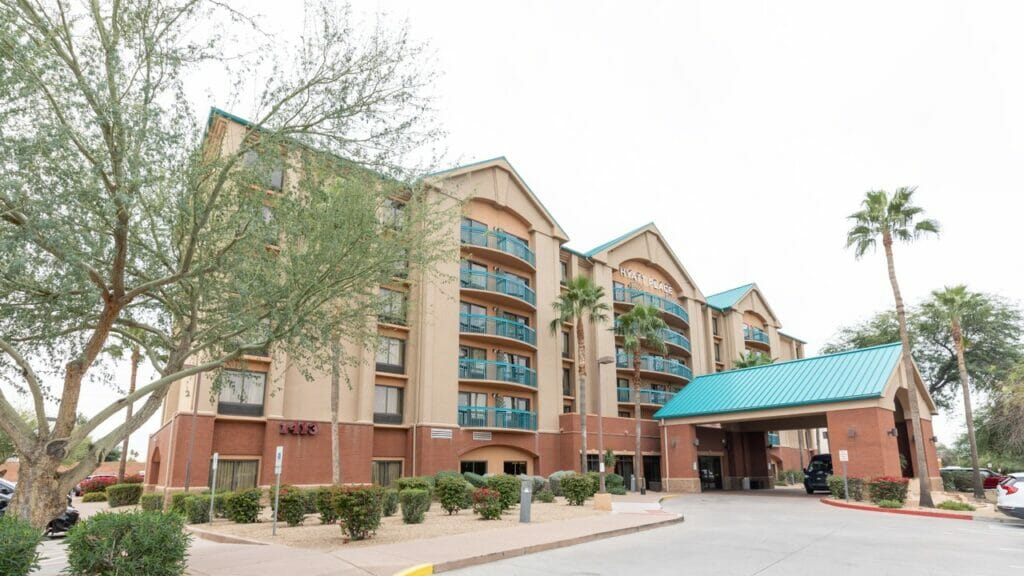 Hyatt Place Tempe Phoenix Airport exterior