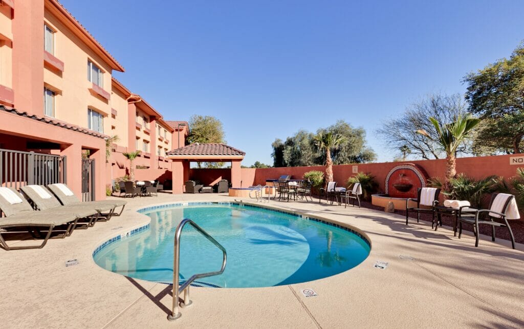 Marriott SpringHill Suites by Marriott at Arizona Mills Mall (pool)