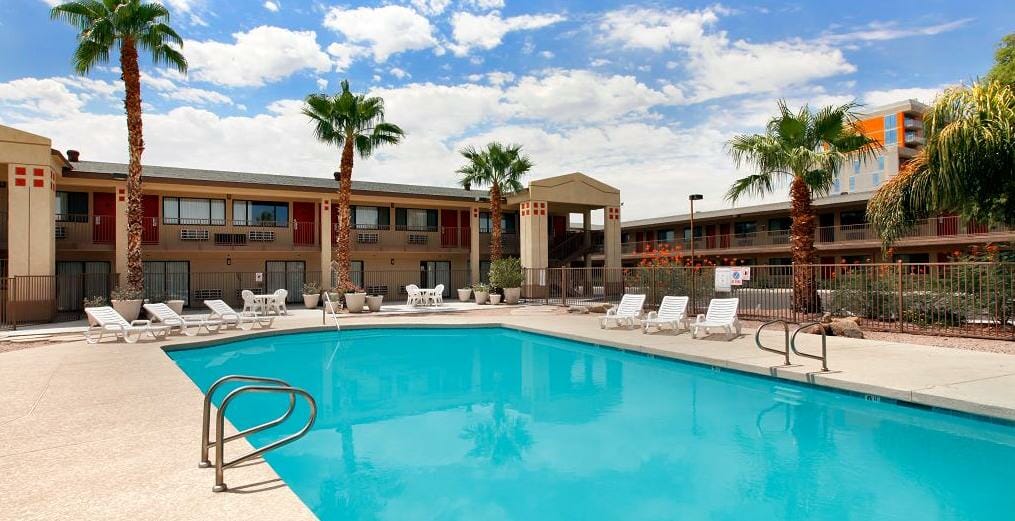 Super 8 by Wyndham Tempe/ASU/Airport