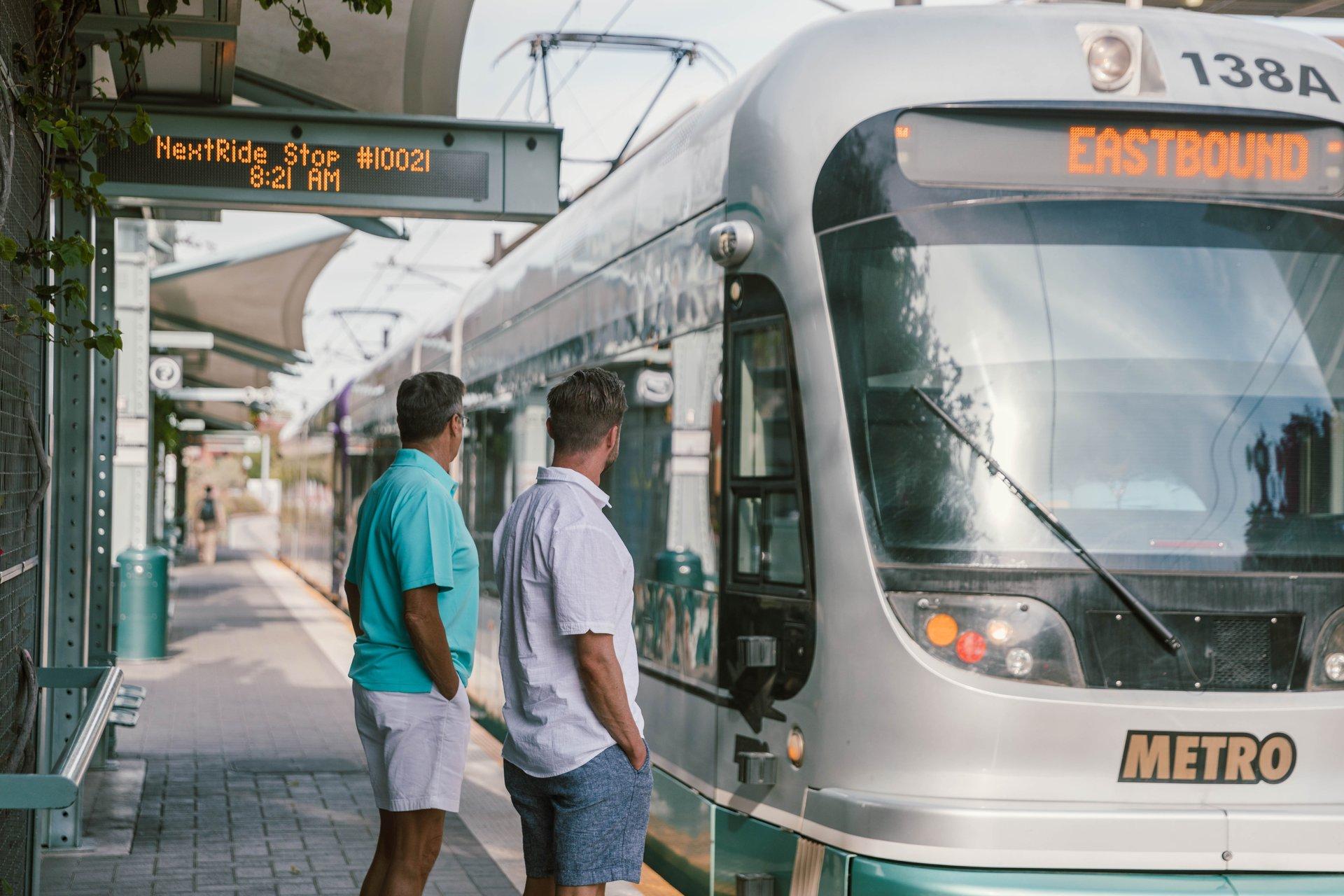 Phoenix Light Rail How To Ride | Shelly Lighting