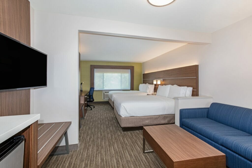 phxte holiday inn express tempe xdbn two queen suite 2 rm 325
